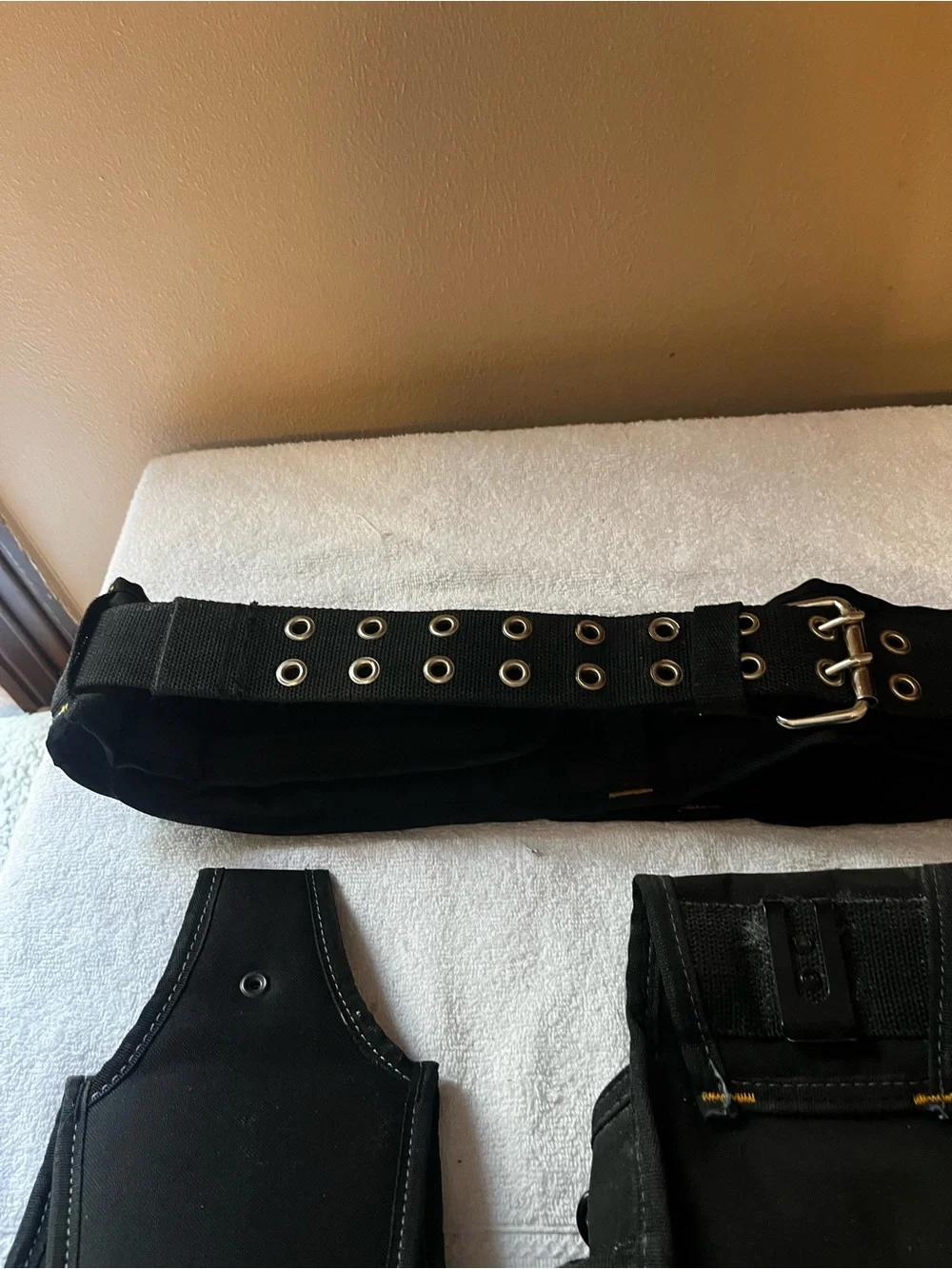 CLC Tool Belt & 2 Tool Pouches